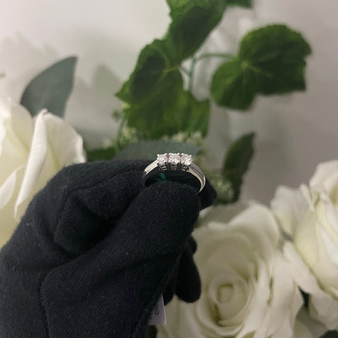 Anello trilogy G /VS oro e diamanti