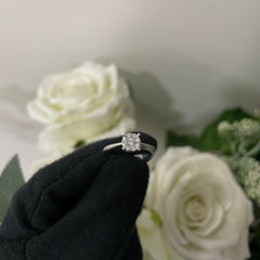 Anello solitario Magic E-F / IF-VVS oro e diamanti