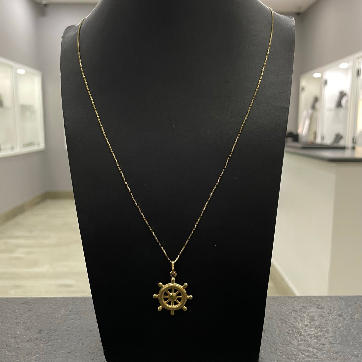 Collana veneziana con timone oro