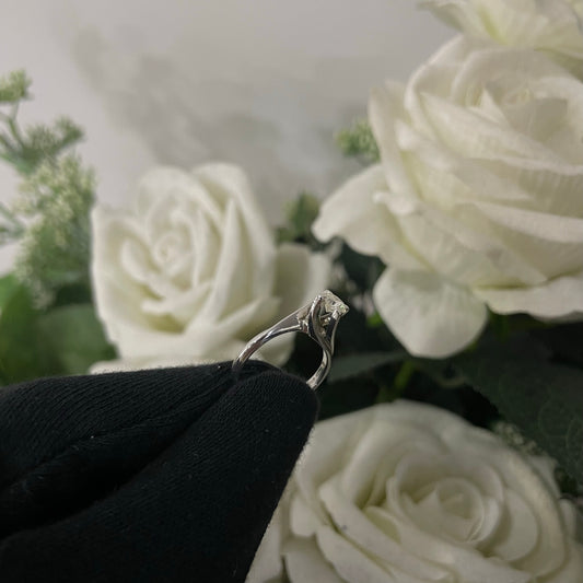 Anello solitario K-M/ VS oro e diamante